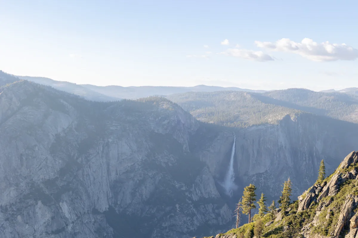 HIKING TAFT POINT IN THE ICONIC YOSEMITE NATIONAL PARK A GUIDE I AM